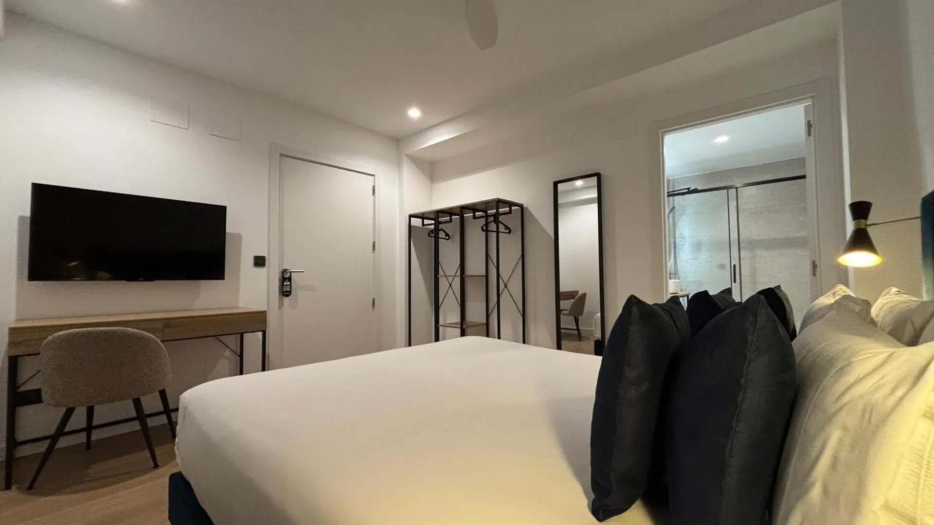 Arenal Suites Bilbao 2*,  Spanien